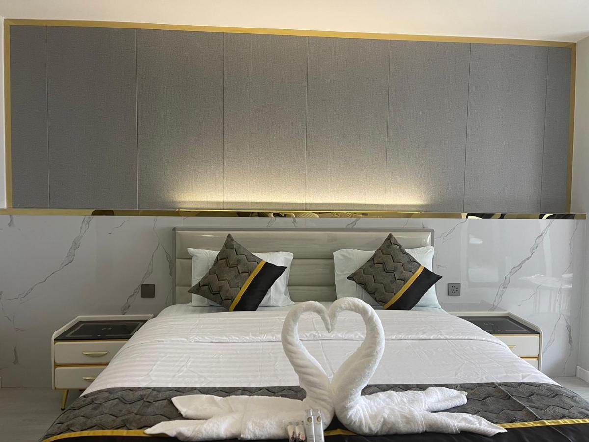 Berich Hotel Tak Extérieur photo